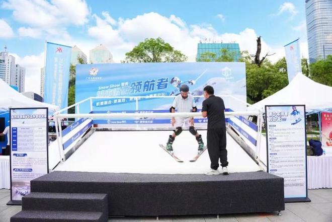 记者：詹姆斯与骑士之外的其他球队签约已经敲定了