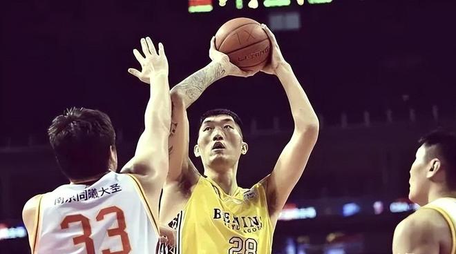张镇麟缺席!男篮锋线仍是竞争最惨烈一环 王俊杰领衔“异军突起”