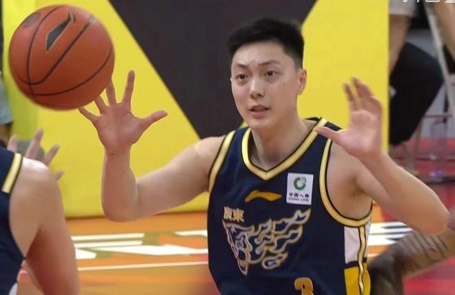 力挺偶像！34岁孙兴慜：C罗是历史最佳，我也无法反驳梅西是GOAT