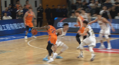 昨晚的孝感燃爆了!主场3:1战胜随州,现场热血沸腾→