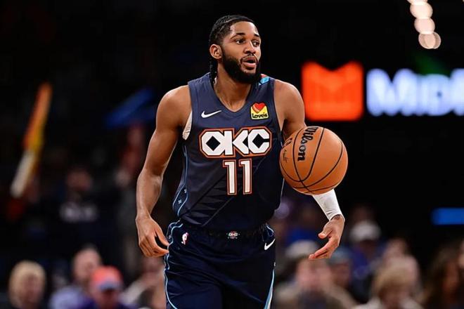 经典回归!NBA总决赛地板迎回冠军金杯图案