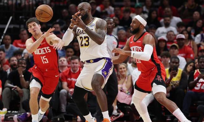 NBA夏联：奇才险胜爵士 状元迪班萨27+7榜眼24分8失误9犯规