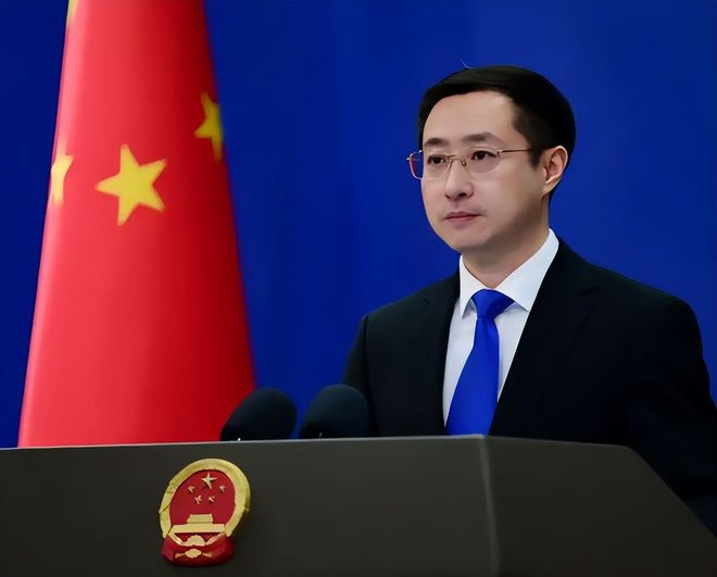 梅根因错过在英活动伤心，粉丝挖苦：她就是没能在镜头前炫耀而已