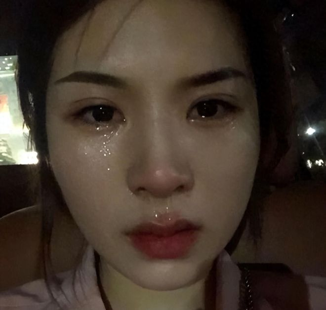 加冕双王！连场绝杀！梅西脱衣庆祝+罕见爆粗 队友高唱：为他拼了