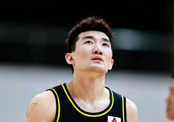 ESPN：马刺大概率留下福克斯