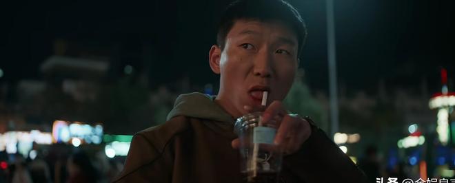 举杯美加墨·人物丨美加墨世界杯上第一位登场的中国人，出现了！