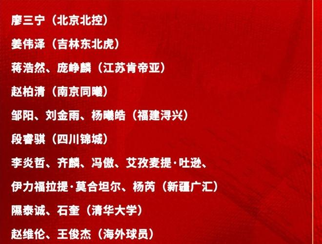 一边是北大教授说灵活就业是福利，一边是深圳30岁失业男子20天没吃饭靠吃饼干喝水硬扛住院...