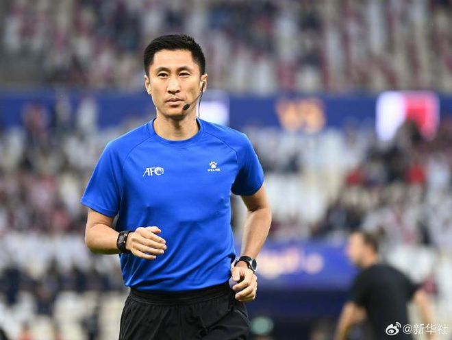 从零爬坡沉心前行:郑钦文出战诺丁汉,直面低谷重启草地征程